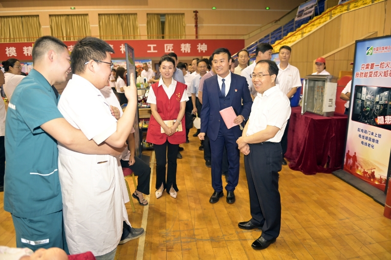 dd90ab3d-46f4-4f57-aCW4-8b3392cfb516.jpg